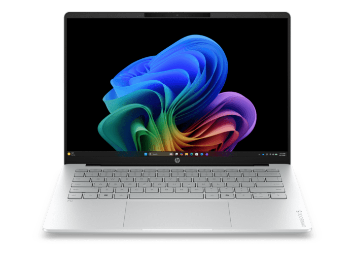 HP OmniBook 5 14 inch Laptop Next Gen AI 14-hm0033AU, Silver - 14" - Silver (D6GQ0PA) - Center facing