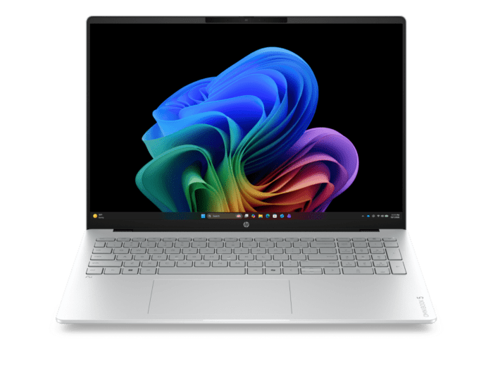 HP OmniBook 5 16 inch Laptop Next Gen AI 16-bp0006AU, Silver - 16" - Silver (D6GR9PA) - Center facing